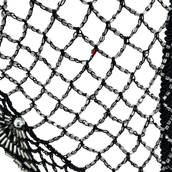 VINTAGE BLACK BEADED CROCHETED SHAWL WRAP W SILVER BEADS & SCALLOPED EDGES - Picture 10 of 16